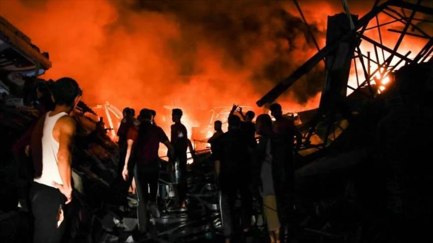 Un ataque nocturno israelí contra la ciudad de Gaza, octubre de 2023.