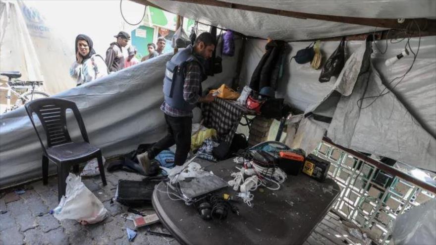 Sin piedad: Israel ataca a desplazados en tienda de campaña en Gaza | HISPANTV