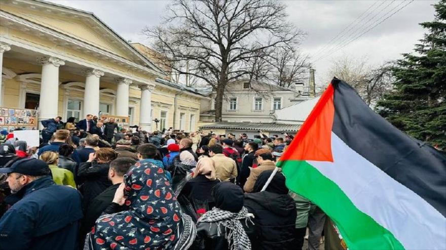 Condenan en Moscú crímenes de Israel en vísperas del Día de Al-Quds