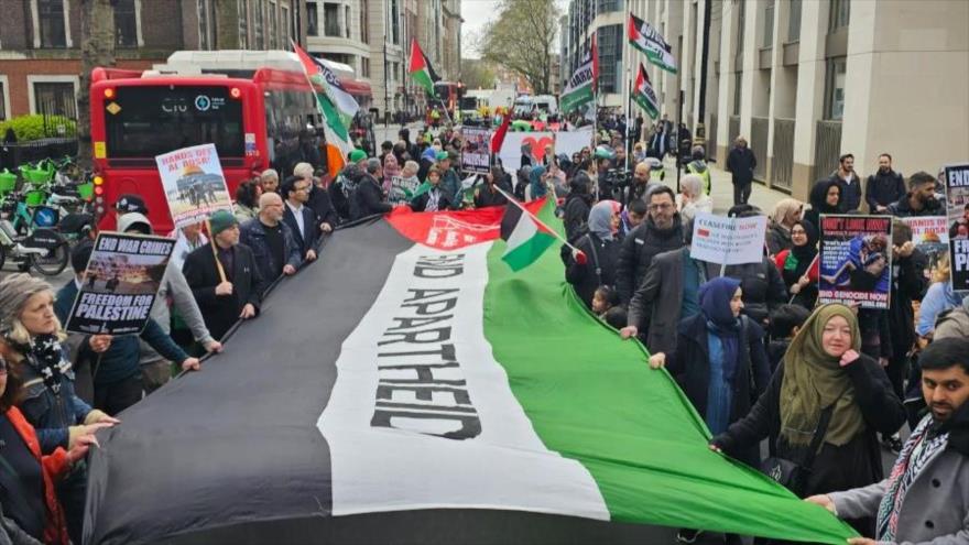 La manifestación antisionista en las calles de Londres, capital británica, 5 de abril de 2024. 