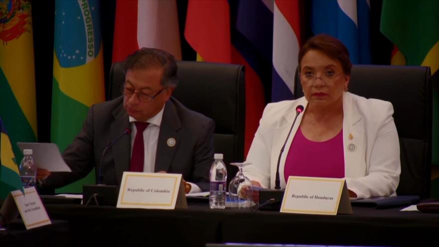 Xiomara pide a CELAC condenar irrupción de embajada de México en Ecuador 