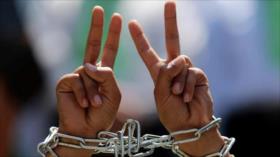 Palestinos conmemoran el Día del Prisionero con protesta antisraelí
