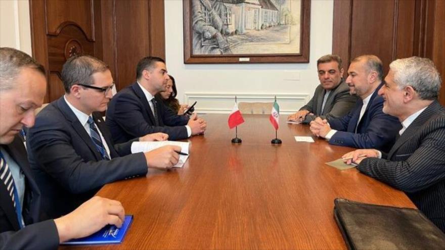 El Canciller iraní, Hosein Amir Abdolahian, durante una reunión con el Canciller de Malta, Jan Borg, en Nueva York. (Foto: MFA)