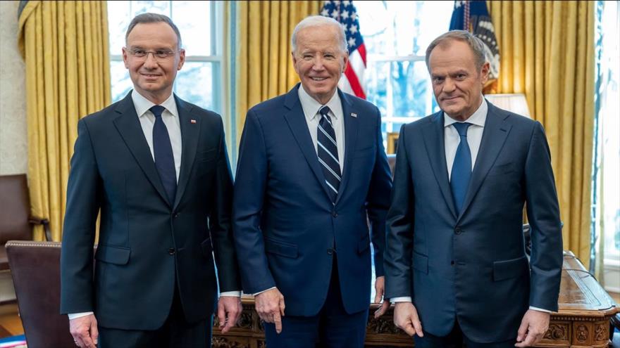 Presidente EE.UU., Joe Biden se reúne con presidente Andrzej Duda (izq.) y el primer ministro polaco Donald Tusk, en EE.UU., 25 de marzo de 2024.