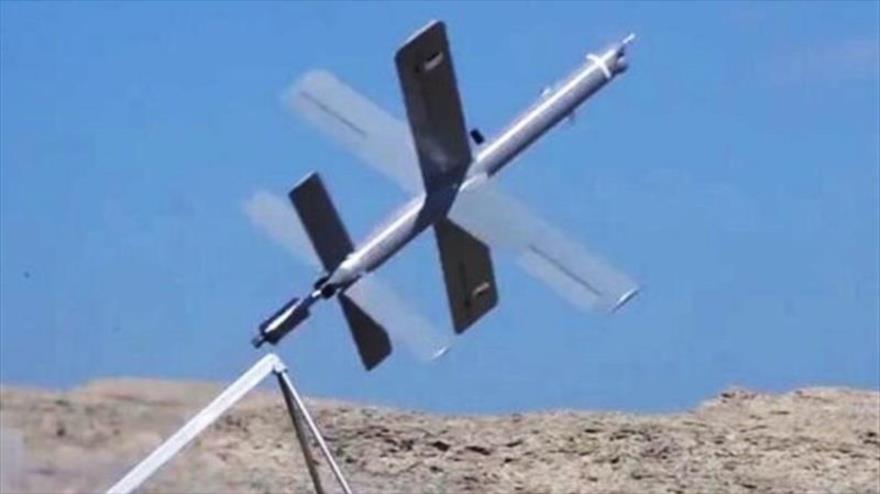 Irán desarrolla nuevo dron kamikaze armado con munición inteligente