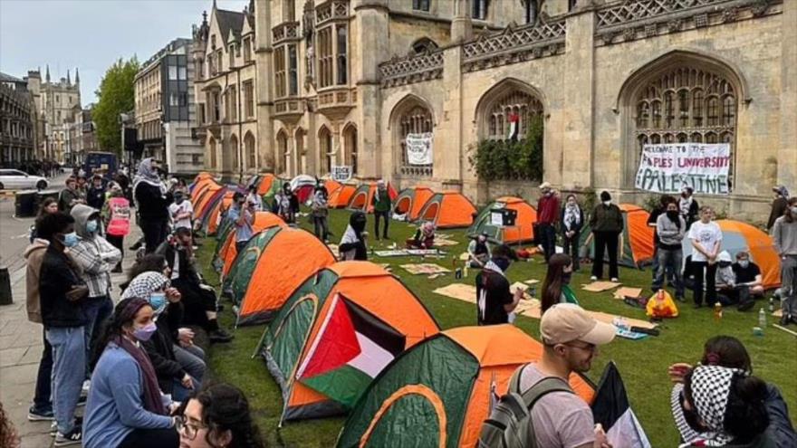 Los estudiantes de la Universidad de Cambridge, en el Reino Unido, montaron un campamento en solidaridad con Gaza, 6 de mayo de 2024.