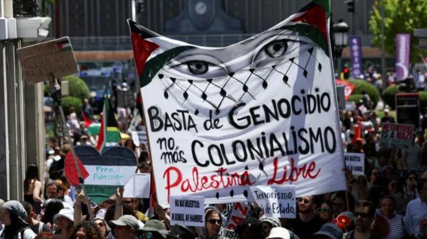 Marcha propalestina en Madrid en apoyoa a Gaza y en contra de relaciones con Israel, 11 de mayo de 2024.