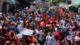 Venezolanos inundan calles para protestar por sanciones de EEUU