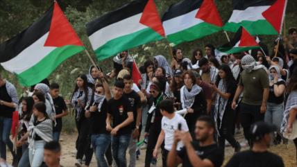 Palestinos marchan en Día de la Nakba: “¡Retiren sus manos de Gaza!”
