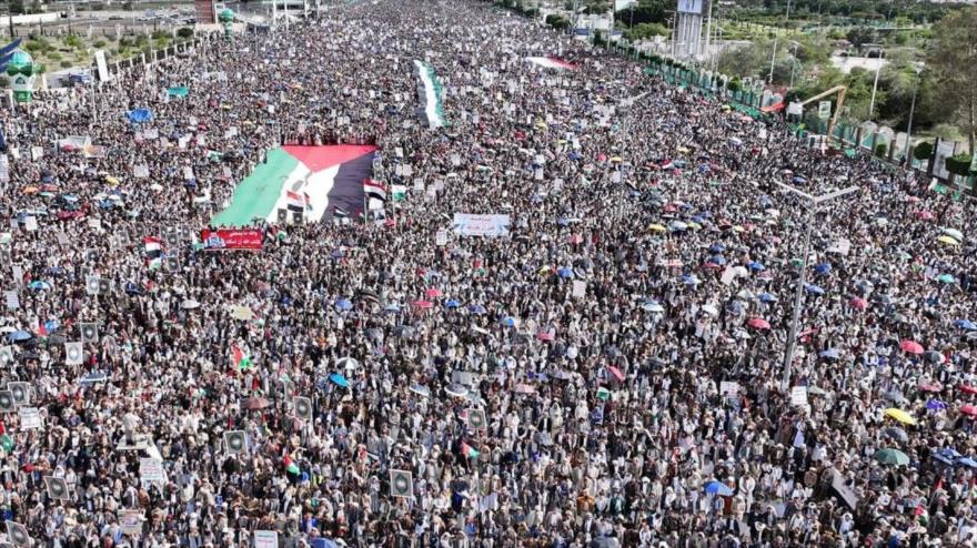Vídeo: Yemeníes inundan la capital en otra marcha en apoyo a Gaza