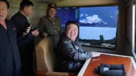Kim supervisa prueba de misil balístico con nuevo sistema de navegación