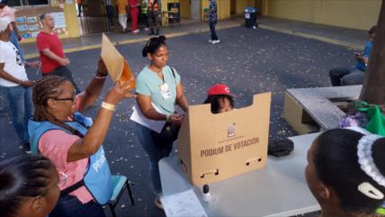 Inicia oficialmente elección presidencial en República Dominicana
