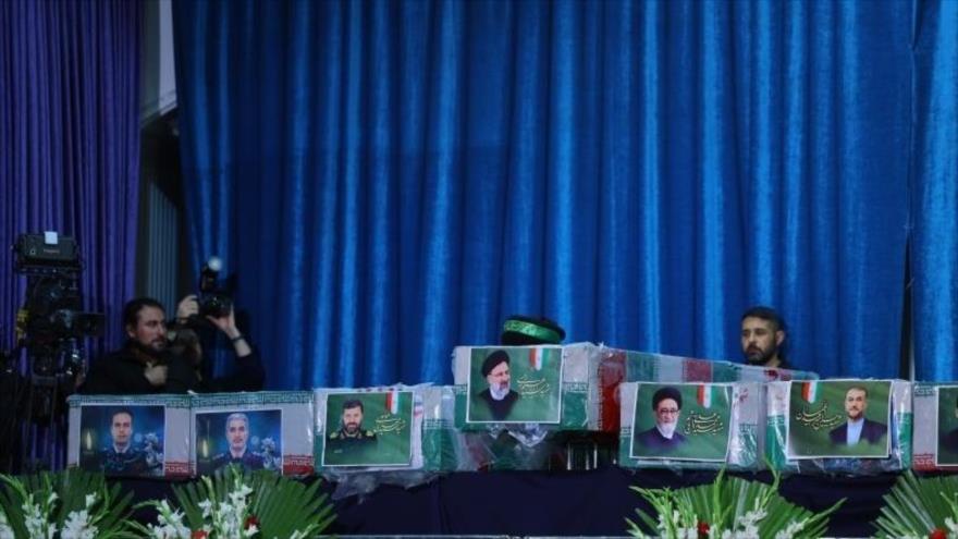 ceremonia fúnebre en Mosala de Imam Jomeini de Teherán, para despedir a los martires presidente Raisi y su canciller y otros acompañantes, 21 de mayo de 2024.