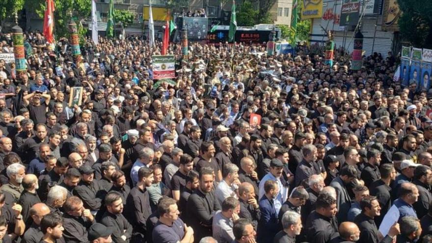 Procesión fúnebre del mártir Mahdi Musavi en la ciudad de Rey en el sur de Teherán, 24 de mayo de 2024.