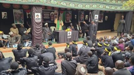 Pueblo nigeriano se viste de luto por el presidente mártir de Irán