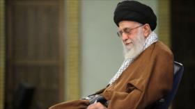 Líder de Irán da condolencias a Nasralá por pérdida de su madre 
