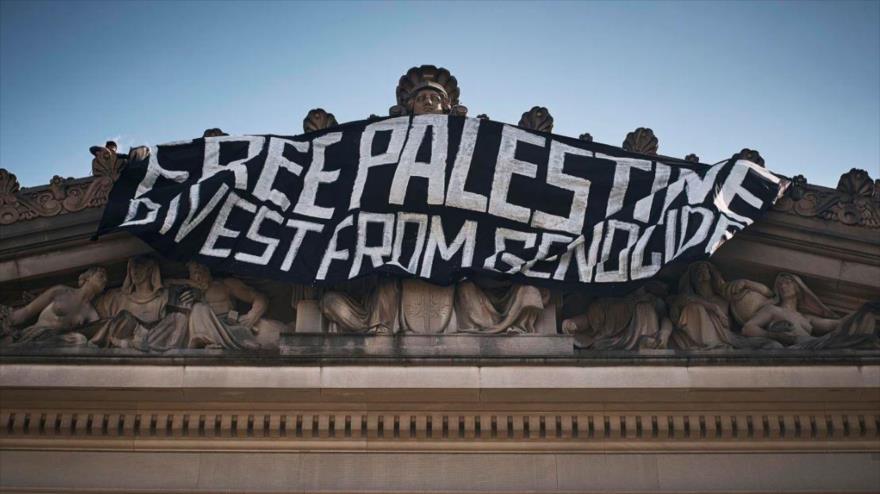 “Deshazte del genocidio”: exigen manifestantes en Museo de Brooklyn