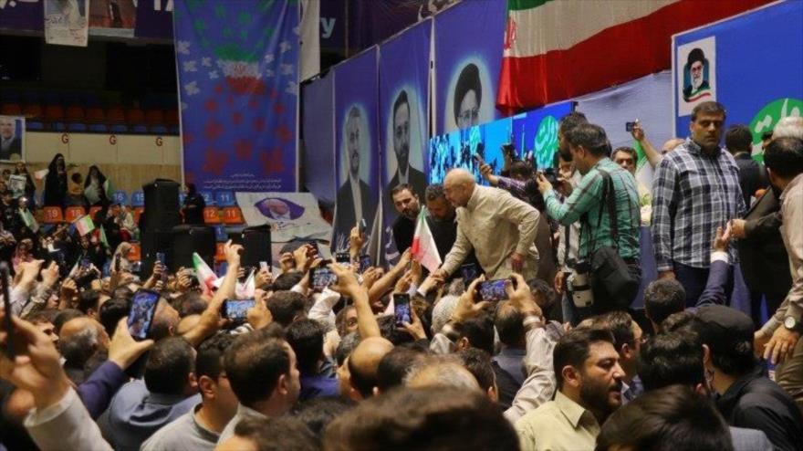 Mohamad Baqer Qalibaf, uno de los seis candidatos presidenciales de Irán, en un mítin en la ciudad de Tabriz, 26 de junio de 2024. (Foto: Tasnim)