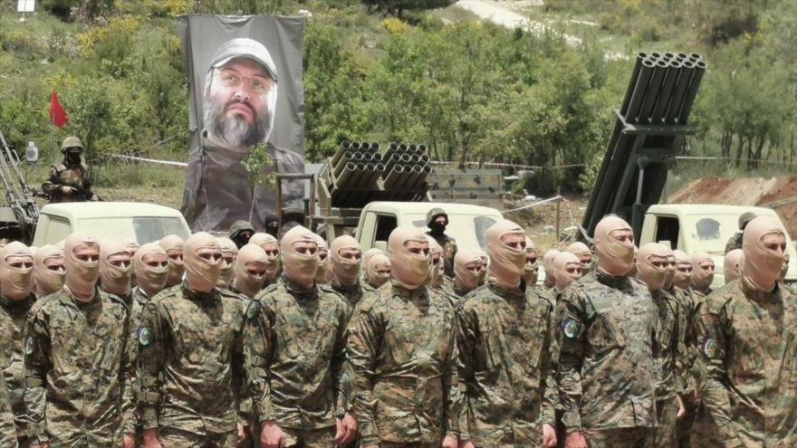 Combatientes de Hezbolá realizan un entrenamiento militar en el sur de El Líbano, 21 de mayo de 2023.