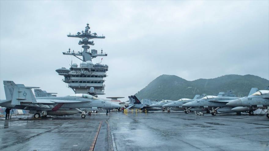 El portaaviones estadounidense Theodore Roosevelt llega al puerto surcoreano de Busan, 22 de junio de 2024. (Foto: Marina de EE.UU.)