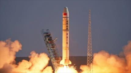 Se estrella un cohete chino durante una prueba en tierra