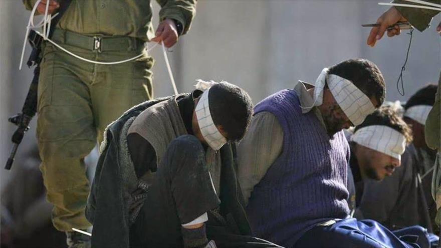 Los presos palestinos son sometidos a tratamientos inhumanos en cárceles del régimen israelí.