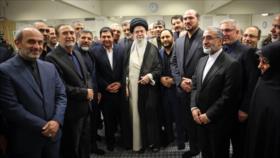 Líder de Irán: Raisi dirigió un “gobierno de esperanza y trabajo”