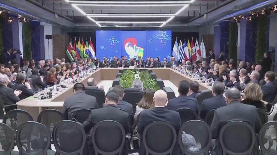 Líderes del Mercosur se reúnen en Asunción sin Milei; hubo críticas 