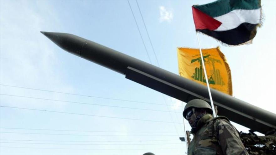 Combatientes de Hezbolá durante un desfile en la ciudad sureña de Nabatiyeh, el Líbano, 10 de enero de 2009. (Foto: AFP)