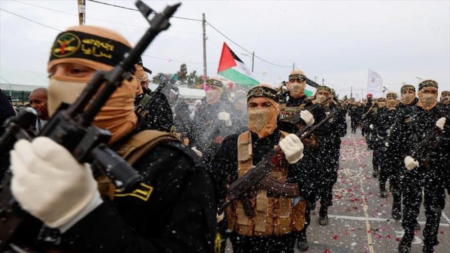 Combatientes de Brigadas de Al-Quds, rama militar de la Yihad Islámica Palestina en un desfile en Gaza, 4 de octubre de 2023. (Foto: Reuters).
