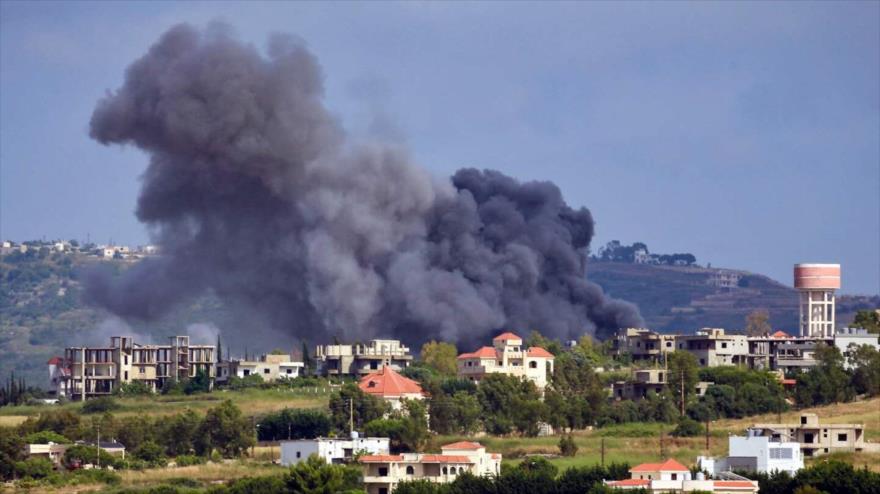 Nubes de humo se elevan por ataques de Hezbolá contra objetivos israelíes en el norte de la Palestina ocupada. (Foto: AFP)