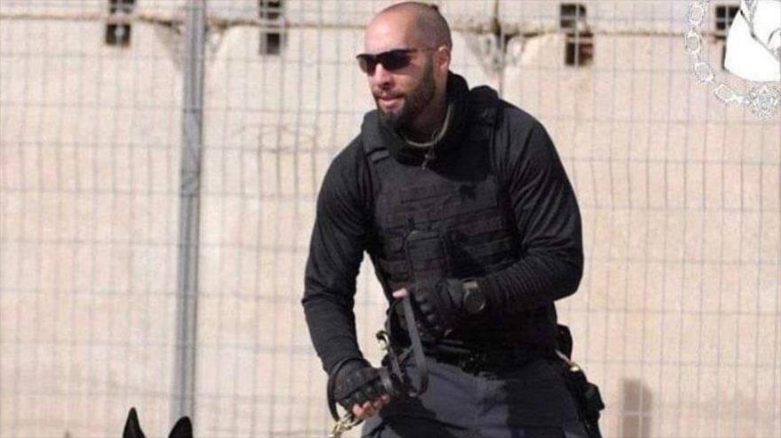 Yochai Avni Avni era adiestrador de perros en la prisión israelí de máxima seguridad de Ofer, donde los palestinos enfrentan severas torturas.