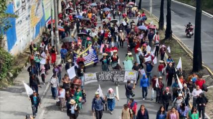 Pueblos indígenas en Guatemala no están conformes con el presidente