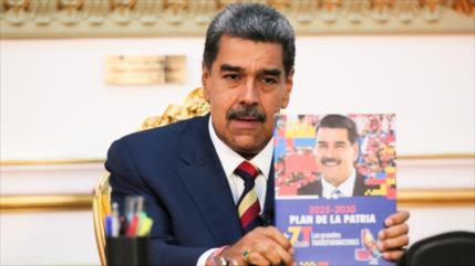 Maduro presenta plan de gobierno con 7 transformaciones