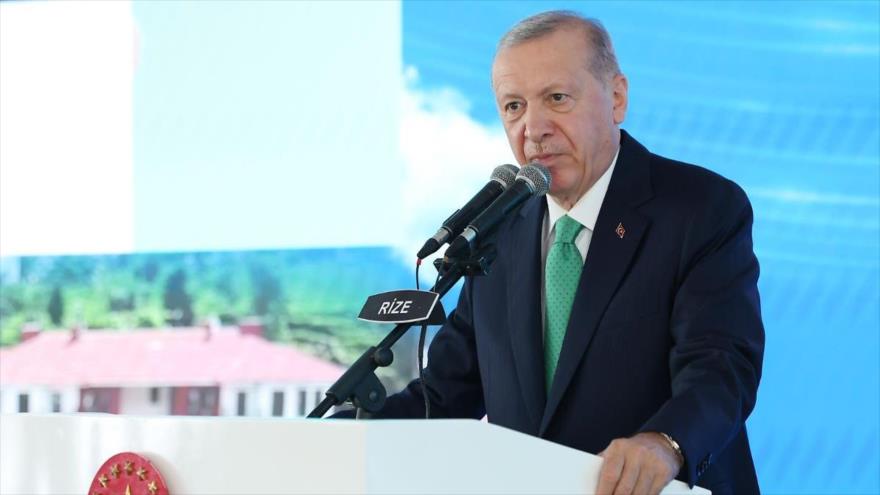 El presidente de Turquía, Recep Tayyip Erdogan, ofrece un discurso en un acto en la ciudad de Rize, 28 de julio de 2024.