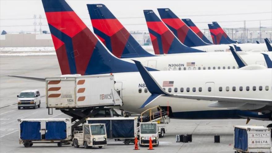 Aviones de la aerolínea Delta Air Lines en el Aeropuerto Internacional de Salt Lake City, en EE.UU., 23 de diciembre de 2022.
