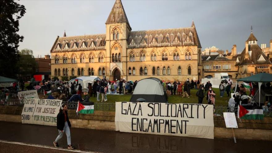 Tiendas de campaña instaladas por estudiantes en la Universidad de Oxford en apoyo a los palestinos en Gaza, el 6 de mayo de 2024. (Foto: Reuters)