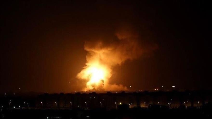 Un incendio provocado en base estadounidense en el noreste de Siria.
