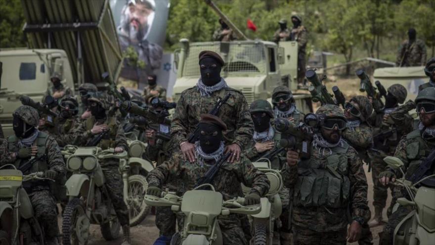 Combatientes de Hezbolá en el sur de Líbano demuestran disposición a enfrentarse a Israel en un ejercicio de entrenamiento.