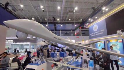 Irán exhibe su avanzado dron Mohayer-10 y otros equipos en Rusia