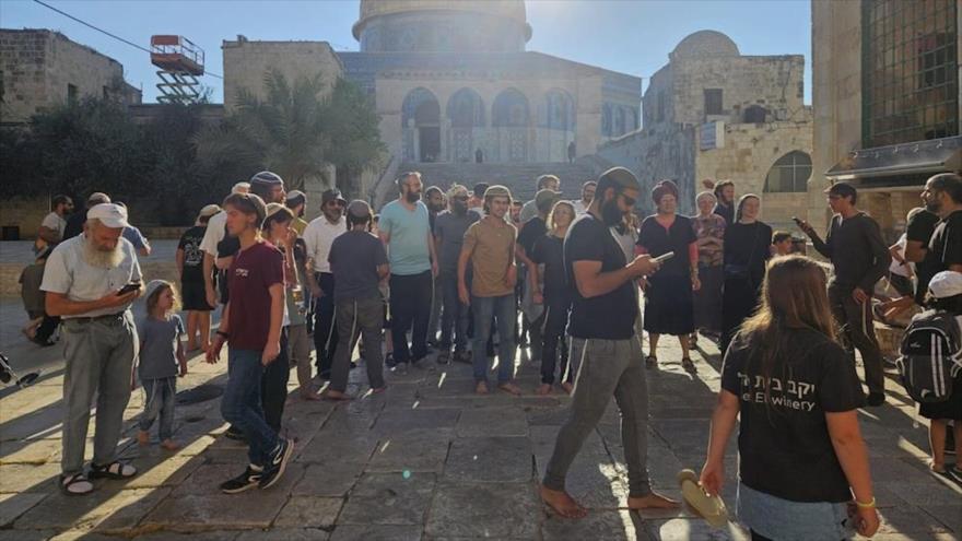 Nueva provocación: cientos de israelíes irrumpen en Mezquita Al-Aqsa
