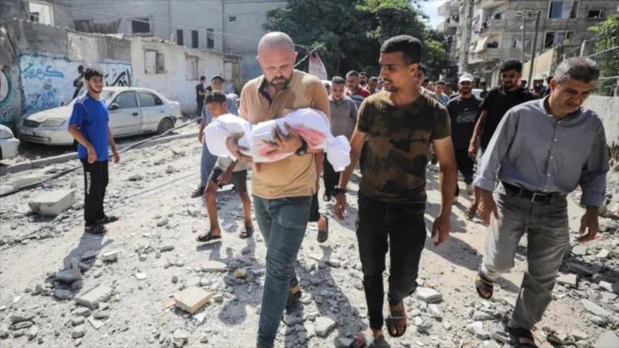 Violencia a tope: Israel mata a 15 miembros de una misma familia en Gaza | HISPANTV