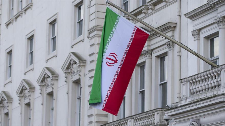 Una vista de la fachada de la embajada de Irán en Londres, capital británica.