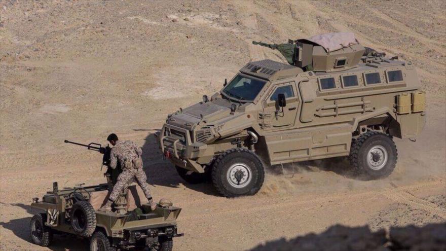 Vehículos militares de la Fuerza Terrestre del CGRI de Irán durante un ejercicio militar a gran escala en las regiones fronterizas del país, 17 de octubre de 2022. (Foto: IRNA)