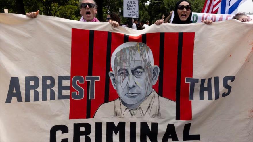 Manifestantes propalestinos en Washington (EE.UU.) exigen arresto del premier israelí Benjamín Netanyahu por los crímenes de guerra en Gaza. (Foto: EFE)