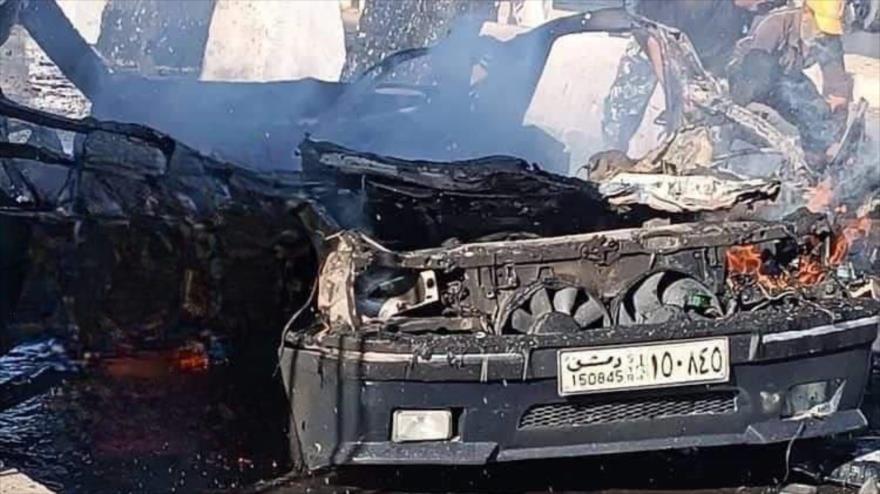 El vehículo atacado por Israel en automóvil en la carretera Al-Quneitra-Damasco, 12 de septiembre de 2024.