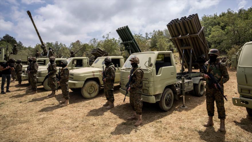 Los combatientes de Hezbolá realizan ejercicios de entrenamiento en el sur del Líbano, 21 de mayo de 2023. (Foto: AP)