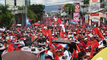 Hondureños apoyan a Xiomara Castro ante maniobras desestabilizadoras