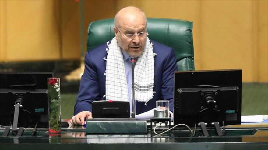 El presidente del Parlamento iraní, Mohamad Baqer Qalibaf, en la sesión plenaria, 24 de septiembre de 2024. (Foto: ICANA)