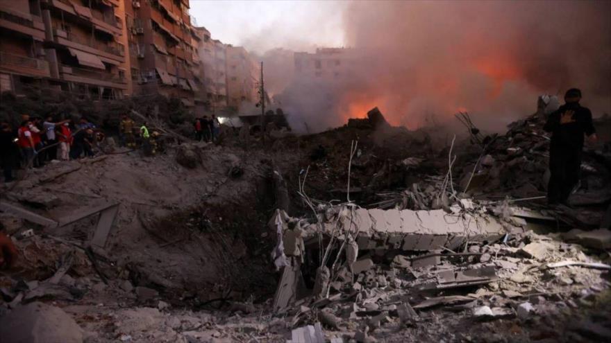 Vista de un edificio dañado en el lugar del ataque israelí al sur de Beirut, capital de El Líbano, 27 de septiembre de 2024.